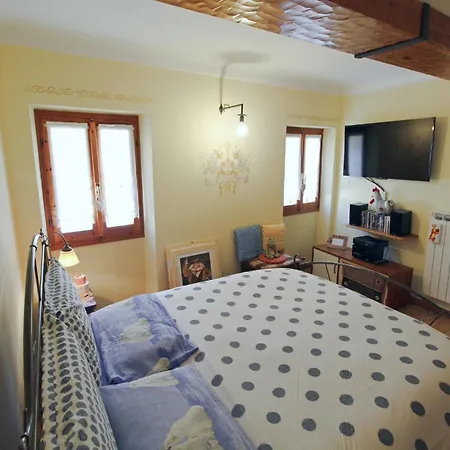 La Casa Del Pittore In Centro Daire Pieve di Teco